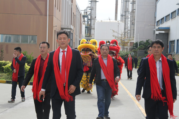 千秋偉業(yè)添錦繡 萬(wàn)里鵬程展宏圖 —— 常青樹舞獅獻(xiàn)瑞賀新春，歡天喜地迎開工！